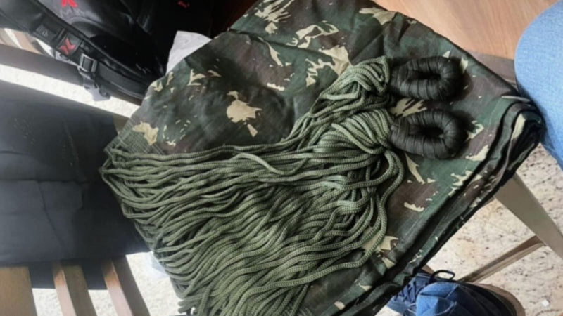 Rede Camuflada Reforçada Com Forro Duplo 1.5 Mts de Comprimento 1.4 Mts de Largura e 50cm de Punho Grosso.