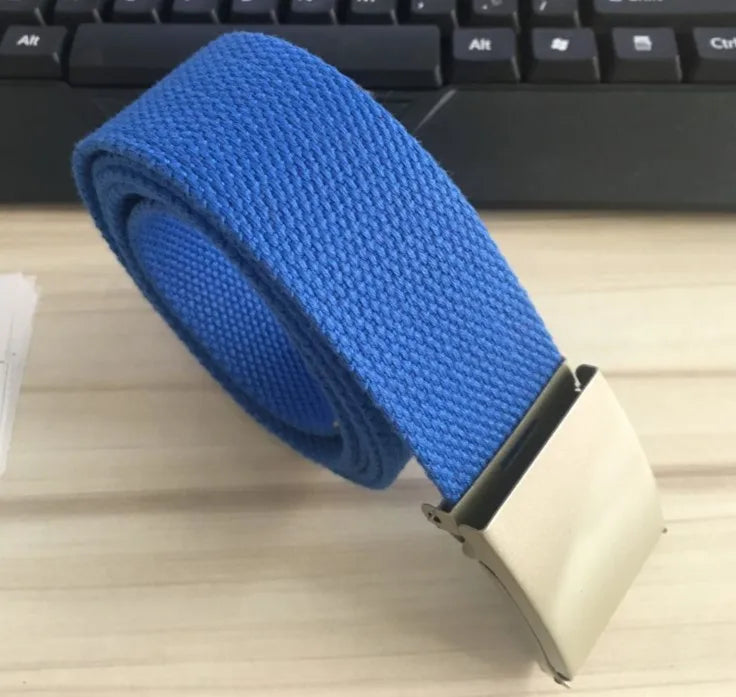 Cinto com fivela de metal de luxo para homens e mulheres em várias cores e tamanhos equalidade superior.