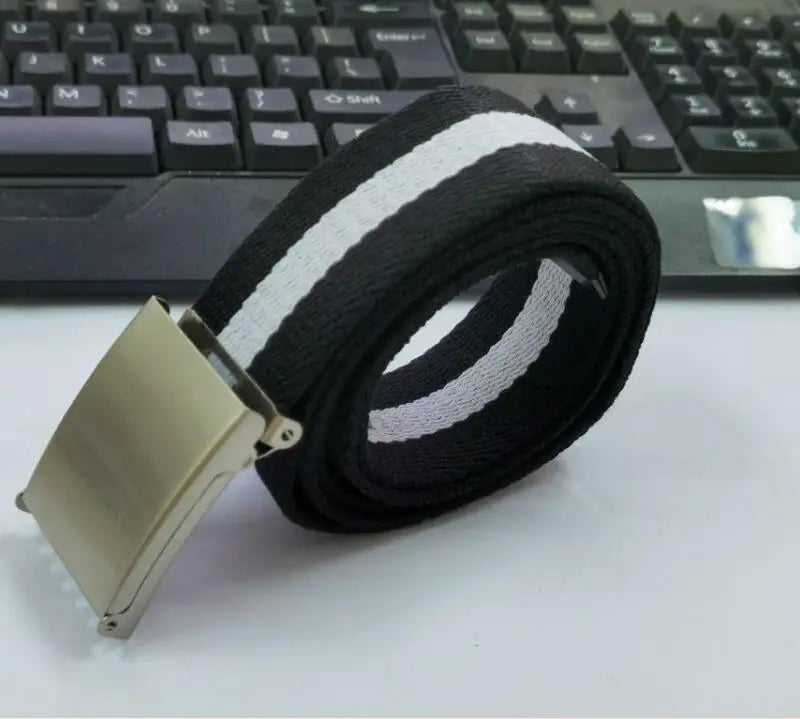 Cinto com fivela de metal de luxo para homens e mulheres em várias cores e tamanhos equalidade superior.